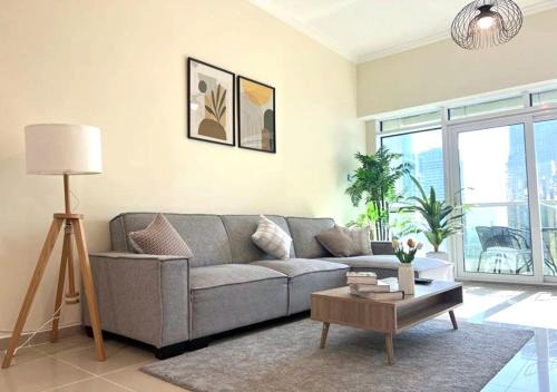 Jumeirah Lake Towers Apartment | Lake View 1BR Apt Balcony & Near DMCC Metro