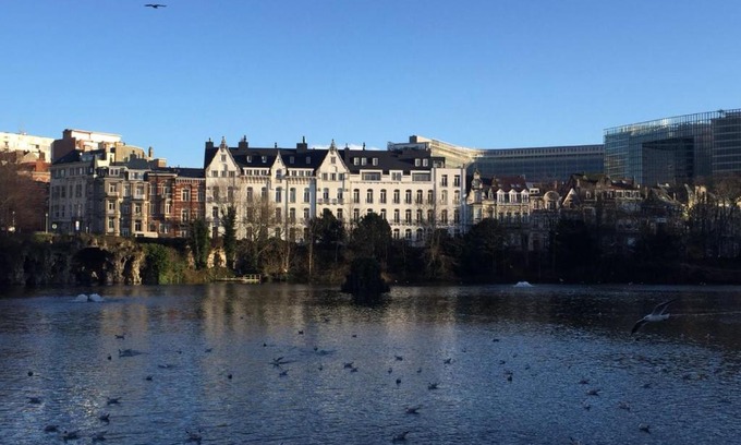 Wijk van de Squares Apartment | Lake view apartments