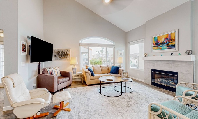 Townhomes On Coral Reef House | Lake view desert stay with pool, patio, grill, & smart TVs - snowbird-friendly