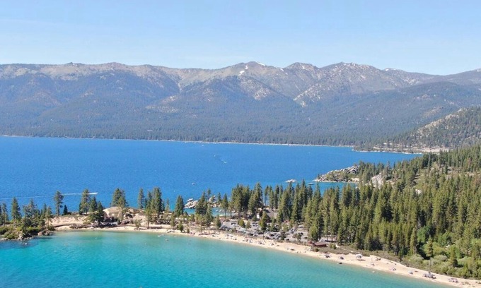 Incline Village House | Lake View w/Hot Tub, Sauna, BBQ, Decks, Sleeps 10 (IVH1489)