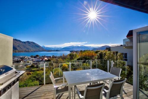 Wanaka Apartment | Lake Wanaka Lookout