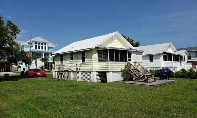 Carolina Beach Cottage | Lake Waterfront Cottage, a short walk to the Beach, Boardwalk