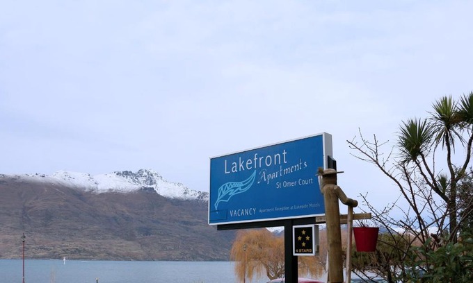 Queenstown Apartment | Lakefront Apartments,18 LAKE ESPLANADE ROAD