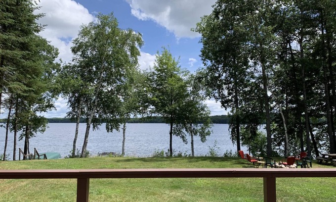 Presque Isle Cottage | Lakefront Cabin #7 The Northern Pike House