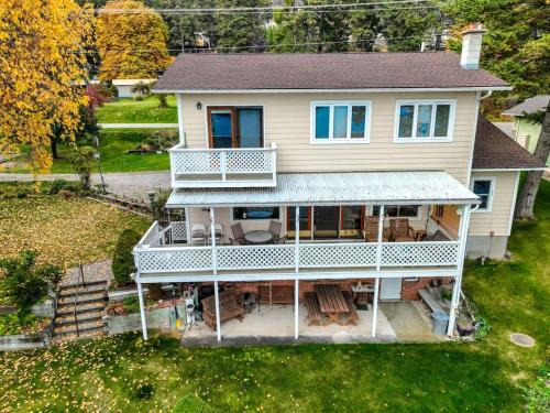 Somers House | Lakefront Cabin with Picnic Space and Views for in Montana