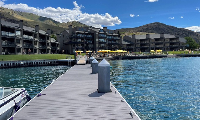 Chelan Condo | Lakefront Condo At Peterson's Waterfront