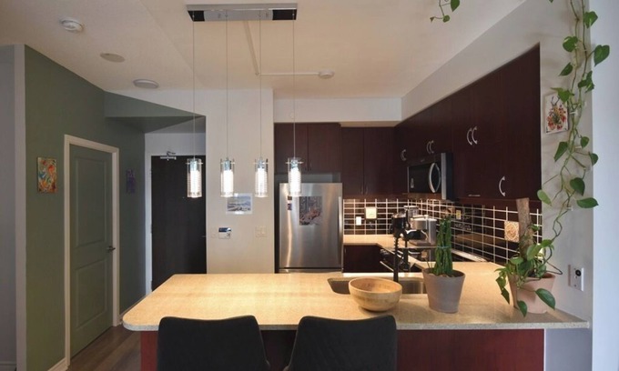 Humber Bay Condo | Lakefront Condo in Luxury High Rise