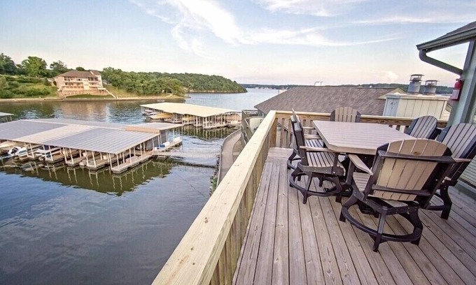 Village of Four Seasons Condo | Lakefront Condo with Indoor Pool/Hot Tub!