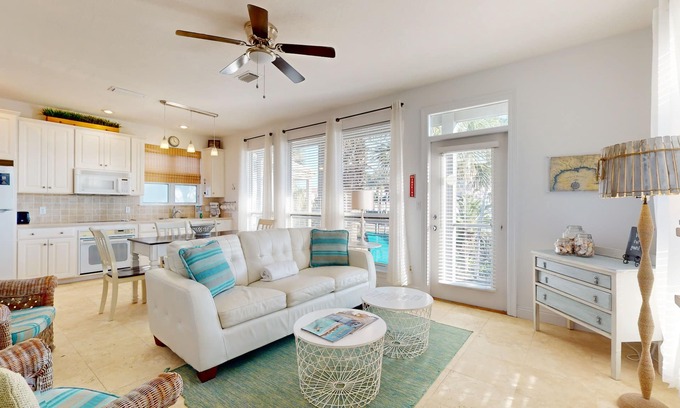 Fort Walton Beach - Destin Condo | Lakefront condo with WiFi, water/beach views, pool