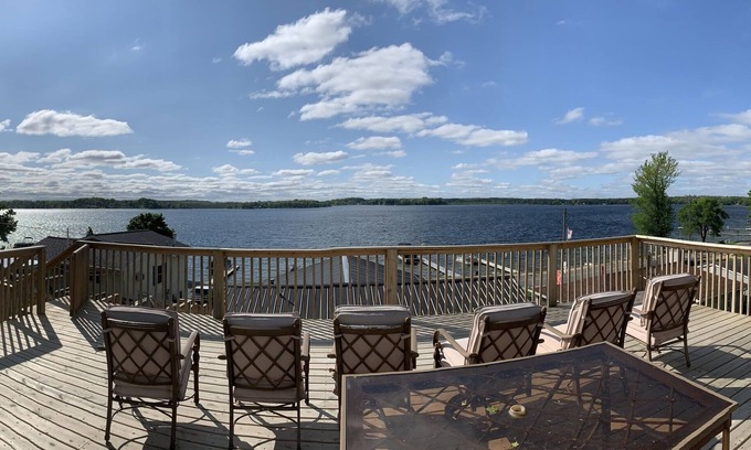 Chippewa Lake Cottage | Lakefront Cottage | Huge Deck, Fire, Kayaks & Dock