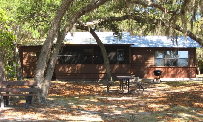 Edgar Cottage | Lakefront Cottage Near Forest & Cities with canoes, grill, and more!