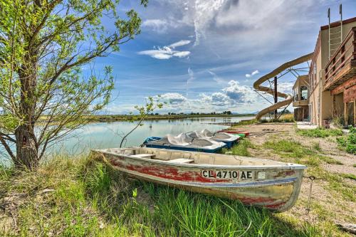 Wheatland House | Lakefront Country Home with Waterslide and Trampoline!