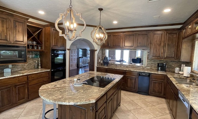 Eucha House | Lakefront home with private dock, great fishing and game room.