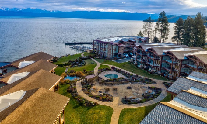Lakeside Condo | Lakefront Luxury w Slip (1/3 time), Beautiful Mountain Views!