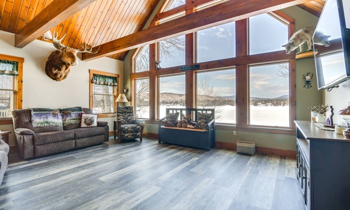 Errol Cottage | Lakefront New Hampshire Hideaway w/Deck & Views