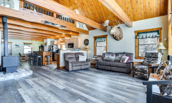 Errol Cottage | Lakefront New Hampshire Hideaway w/Deck & Views