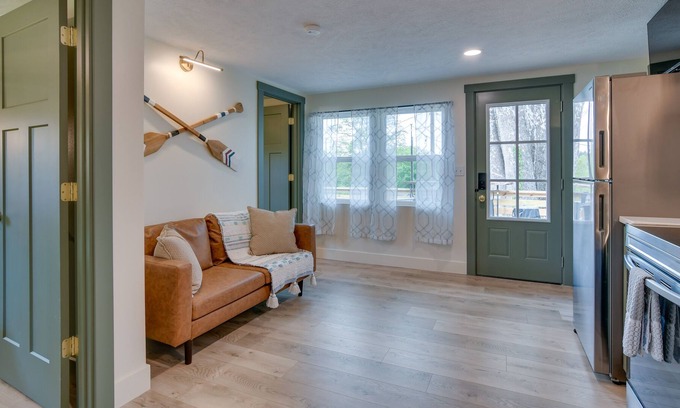 Kimberling City Cabin | Lakefront Reeds Spring Cabin w/ Community Pool!