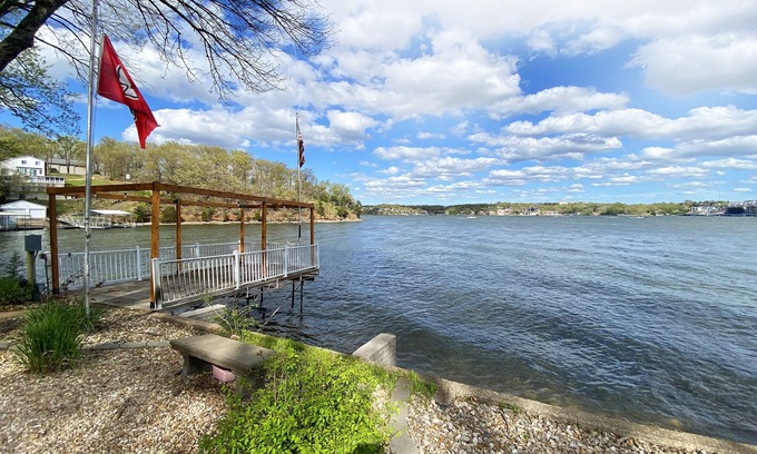 Osage Beach House | Lakefront Retreat Minutes from the Strip – Stunning Views & Family-Friendly Fun!