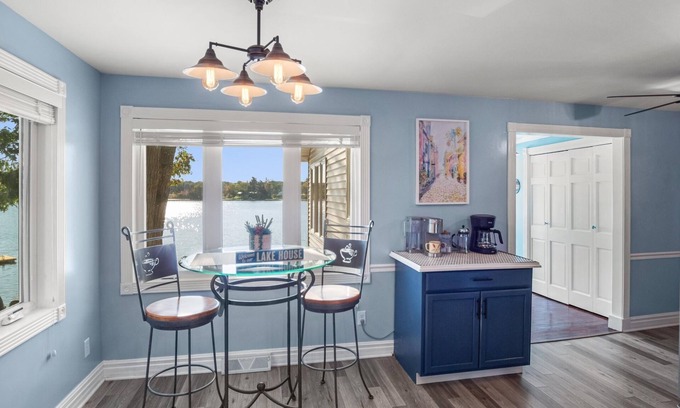 Palo Cottage | Lakefront Rojean Retreat on Nevins Lake