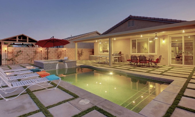 Terra Lago House | Lakehouse: Pool, Spa, Fireplace, Ping Pong, Lake!