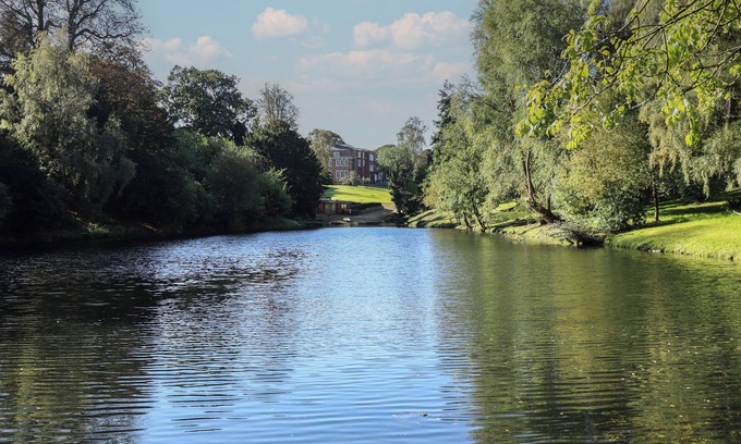 Raithby Cottage | LAKEHOUSE, romantic, with a garden in Spilsby
