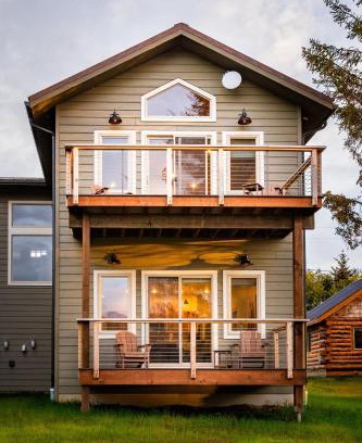 Homer House | Lakeshore Lodging Suites
