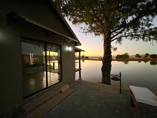 Himeville Apartment | Lakeside 1