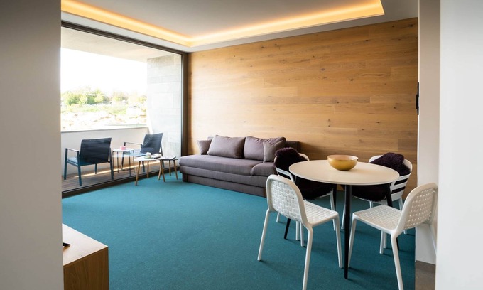 Zwenkau Apartment | Lakeside Apartment 4