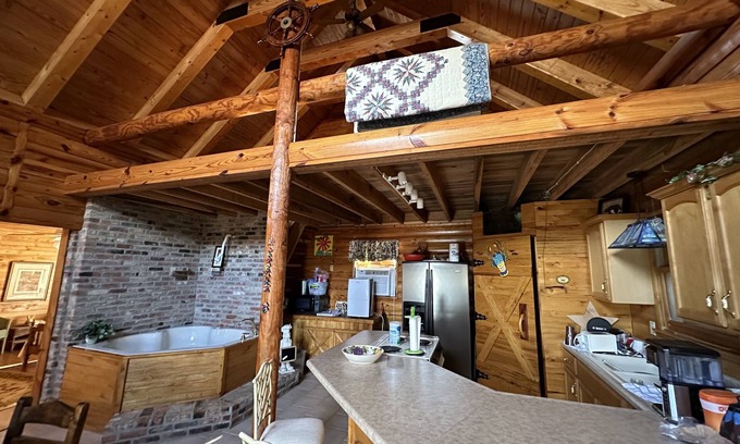 Buchanan Cabin | Lakeside Cabin in Peaceful Cypress Bay on Kentucky Lake