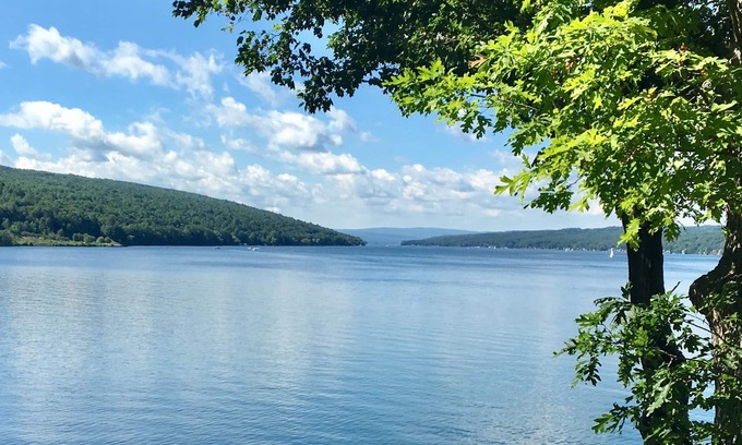 Keuka Park Cottage | Lakeside cottage on quiet, private road. Walk to Keuka Lake State Park!