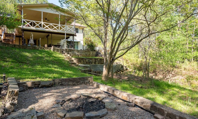 Fairfield Bay House | Lakeside Livin'-near Marina, Game Room, Wi-Fi, King Bed, Fire Pit, Huge Balcony