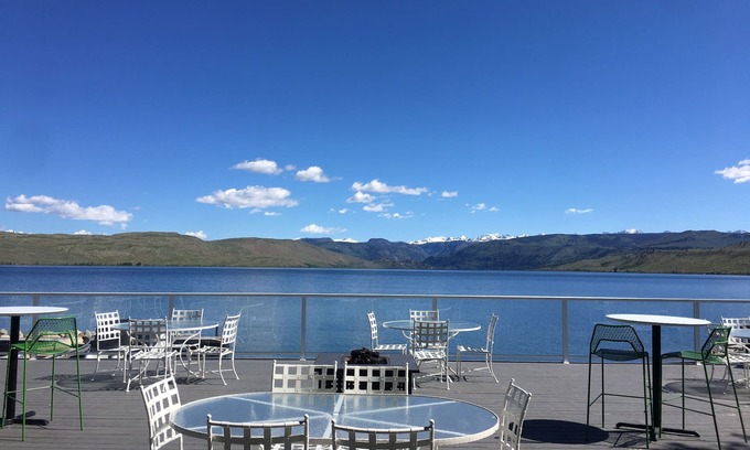 Pinedale Hotel | Lakeside Lodge Resort & Marina