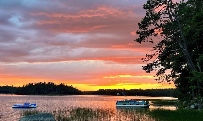 Franklin Apartment | Lakeside Loft in the Maine Woods an hour from Acadia National Park