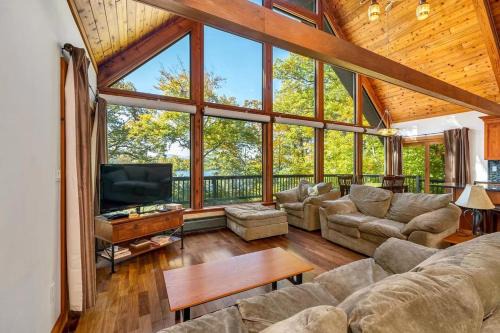Wolfeboro House | Lakeside Lullaby