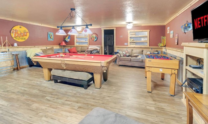 Eufaula House | Lakeside Retreat & Game Haven!