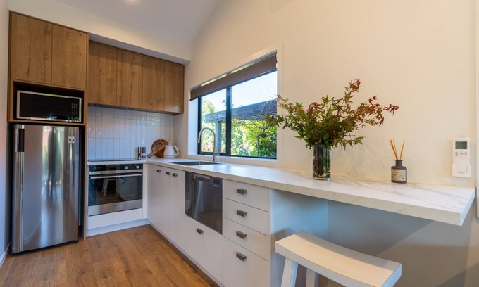 Wanaka Apartment | Lakeside road New Apartment