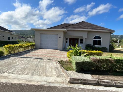 Salem Villa | Lakeside Villa
