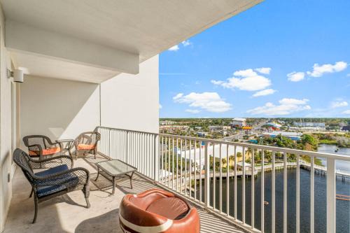 Panama City Beach Apartment | Laketown Wharf 0932