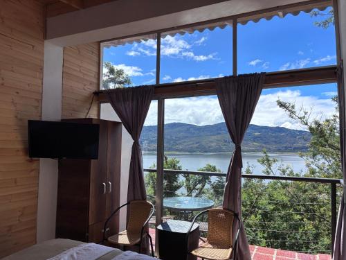 Guatavita Apartment | Lakeview Apartment in the Heart of Guatavita Bunk bed for Kids