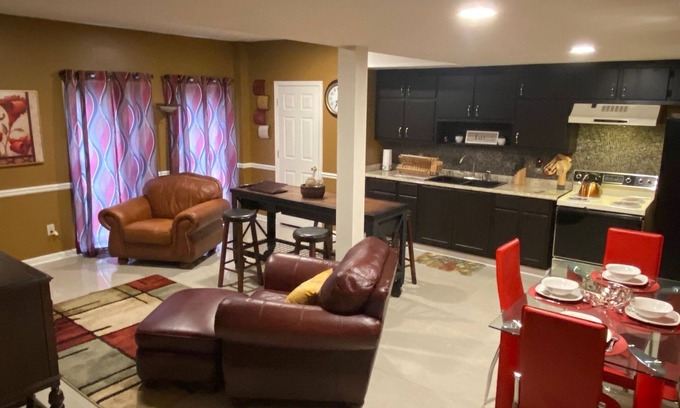Lovejoy Apartment | Lakeview Exec Suite near Atlanta Motor Speedway