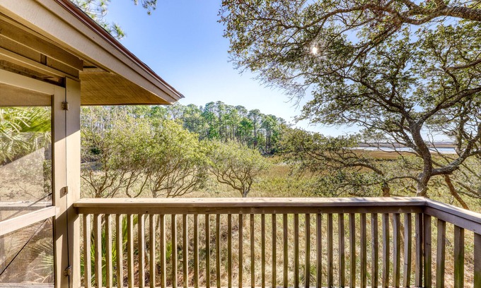 West Beach House | Lakeview Getaway with Shared Pool - Close to Golf Course and Attractions
