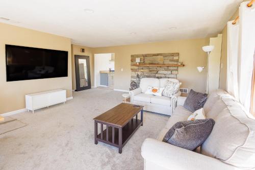 Altamont House | Lakeview Haven House