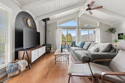 Sudden Valley House | Lakeview Haven