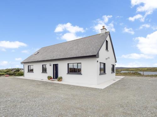 Clifden House | Lakeview House
