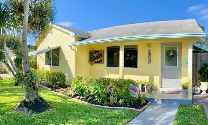 Palm Beach - West Palm Beach House | LakeWorth Beach Tropical Retreat