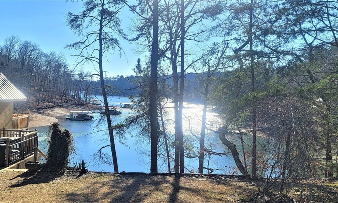 Crane Hill House | Lakin' It Easy Lewis Smith Lake/ Private home with waterfront & 24 acres
