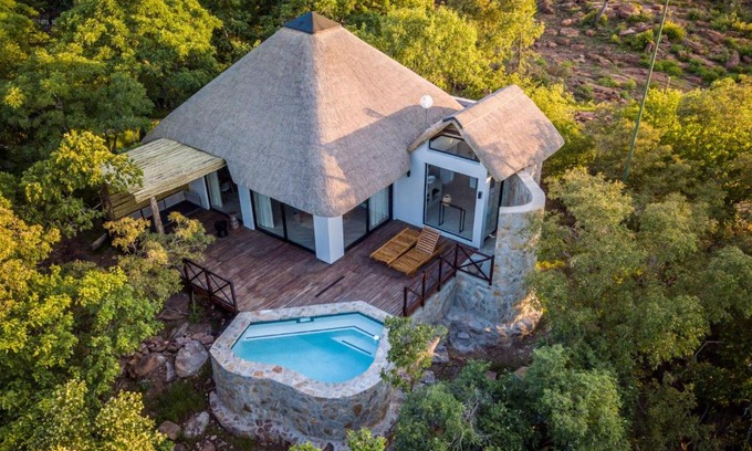 Vaalwater Cabin | Laluka Safari Lodge - Welgevonden Game Reserve