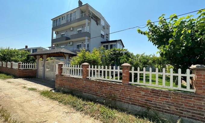 Qerek Apartment | Lalzi Rental apartments