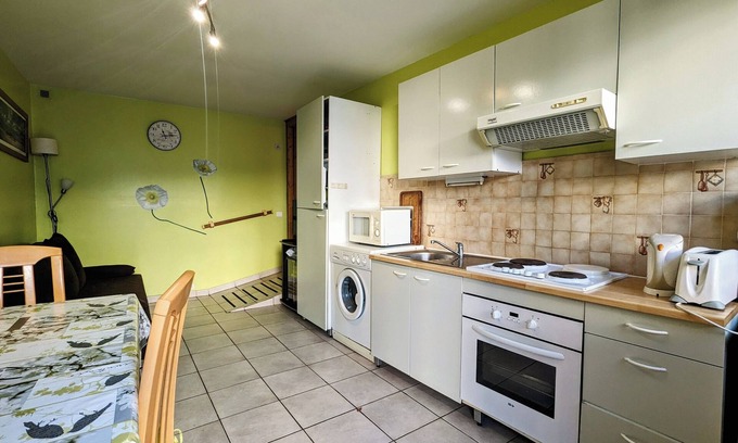 Lamalou-les-Bains Apartment | Lamalou les Bains, Joli F2 38 m2 en Rez de Chaussée, 200 m des Thermes