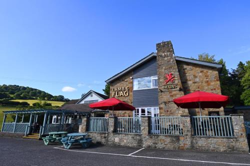 Llanwenarth Hotel | Lamb & Flag Inn